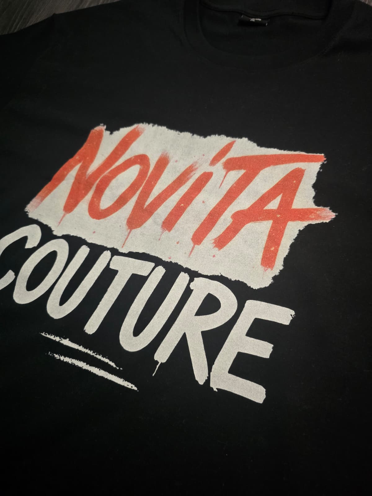 Oversized Novita couture Graphic