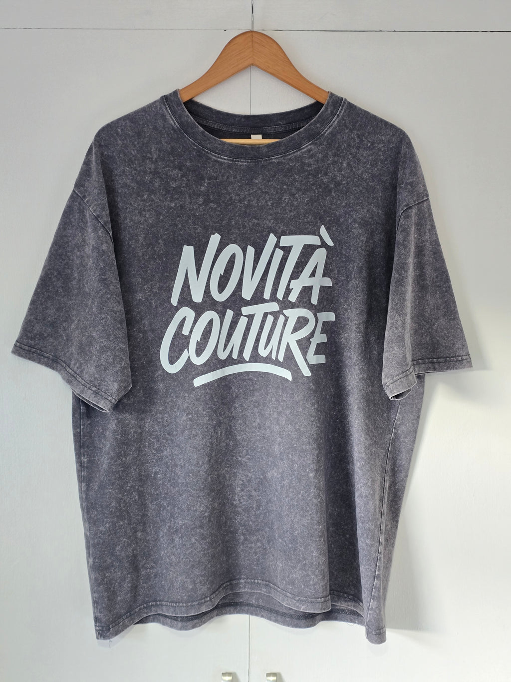 Novità Couture Oversized Grey Faded Tee